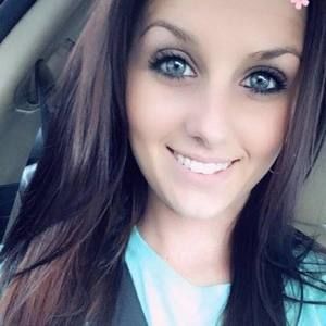 Meet your Posher, Kayley